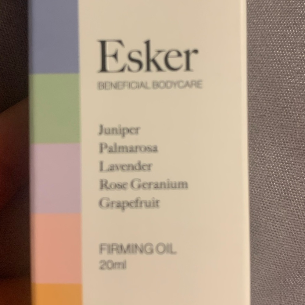 Esker natural firming body oil